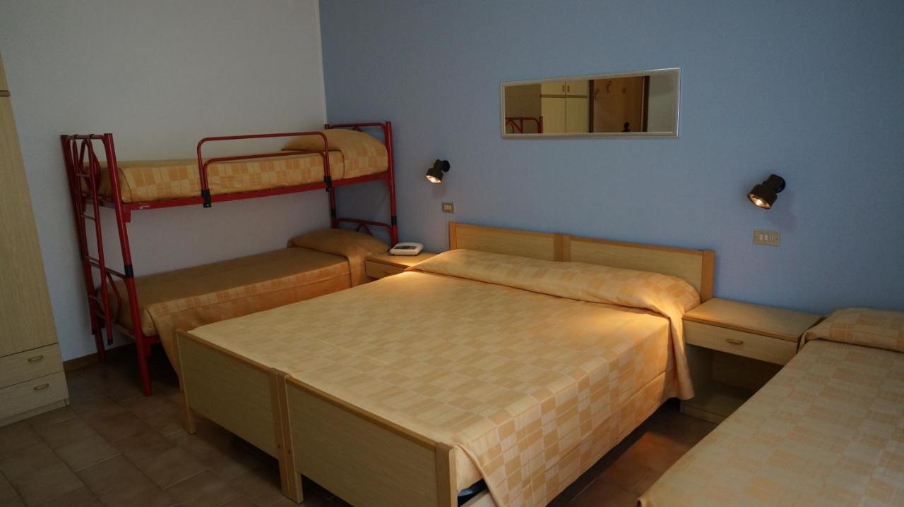 Hotel Quattropalme Tortoreto Eksteriør bilde