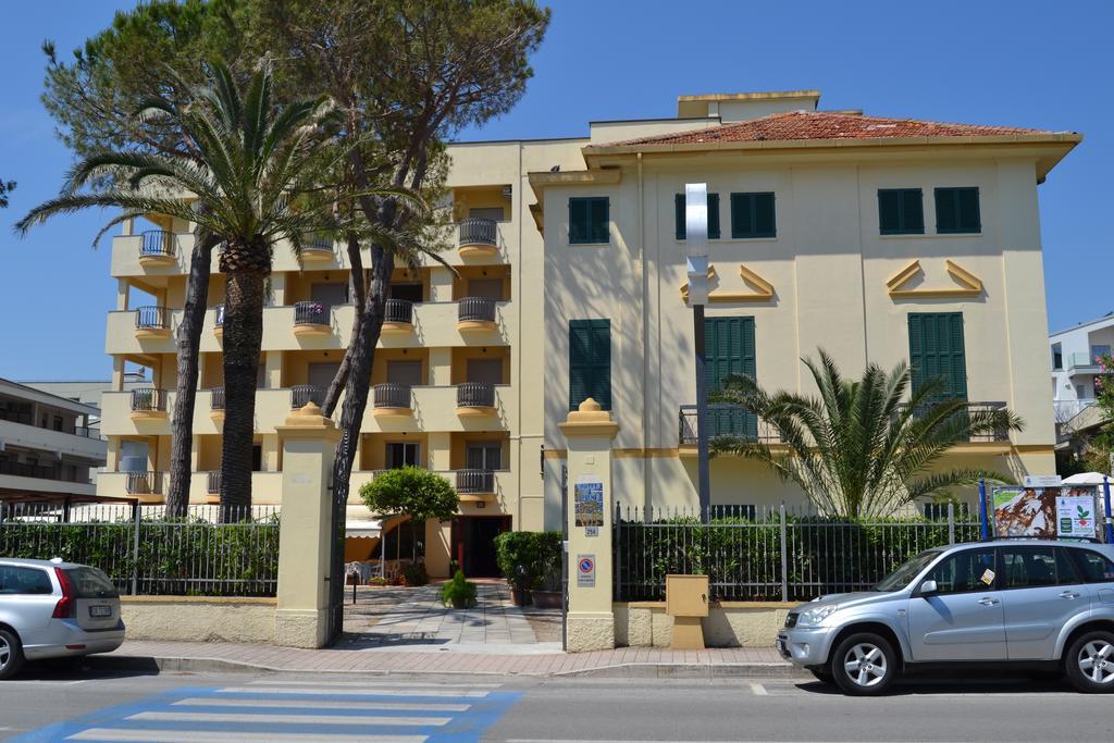 Hotel Quattropalme Tortoreto Eksteriør bilde